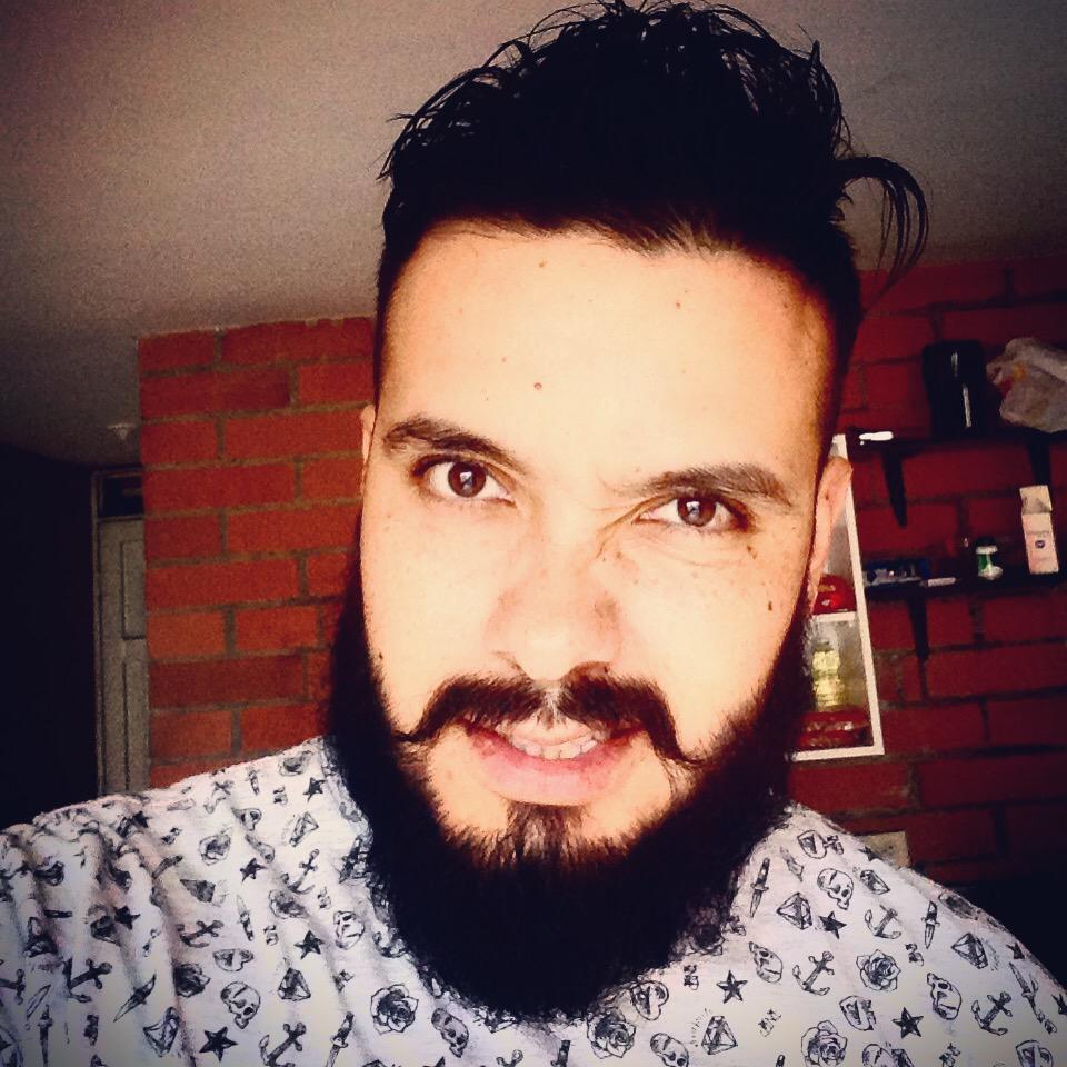 JuanHdiT's tweet photo. #Viking #Beardosexual #SocialBeards #_beardedmen_ #KillerBeards @The__beard_gang @GoodBeardClub #_beard_love http://t.co/hzhw54yla8