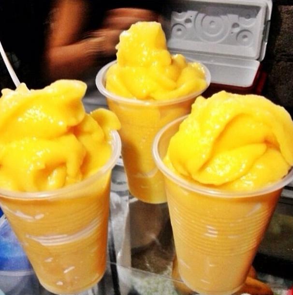 IncomeETFs's tweet photo. Amazing orange mango crush 💛🍊
1 cup ice
Splash of orange juice
2 frozen mangos
1 frozen banana
Blend &amp; enjoy 😍 http://t.co/rXKYz1tPuw