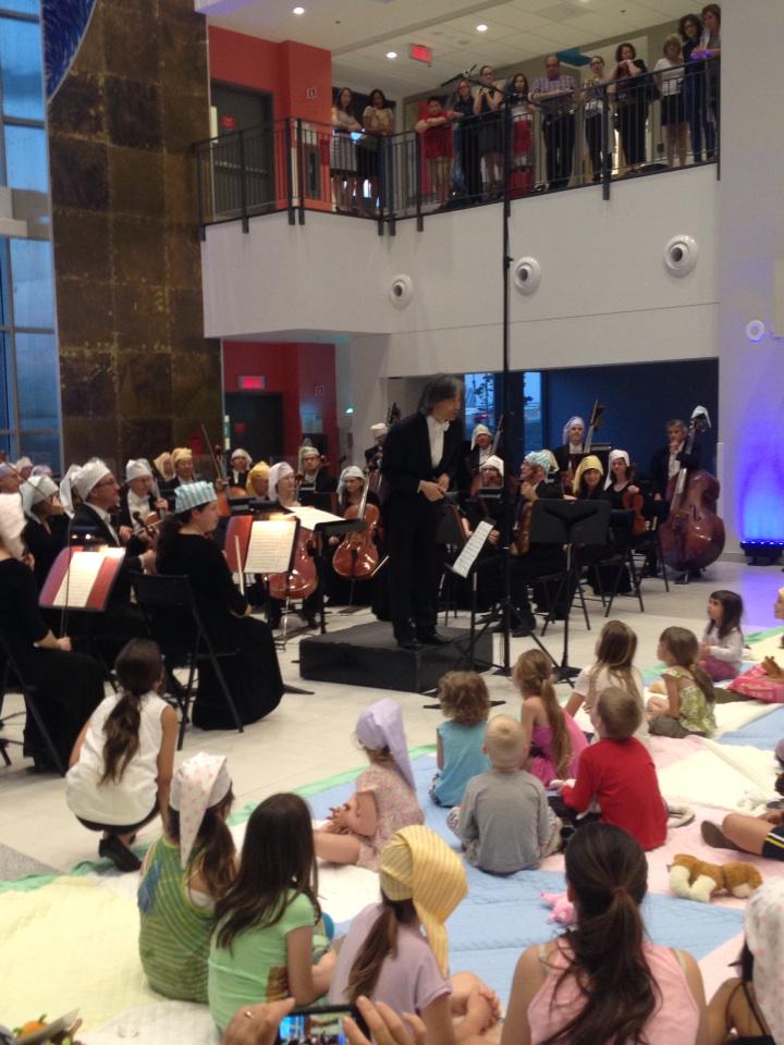 OSMconcerts's tweet photo. @OSMconcerts: #kentnagano @HopitalChildren #muhc2015 #iletaitunenuit #mtl 
It's magic! http://t.co/Zt4Vs8QV9Y