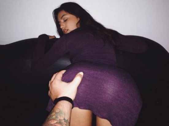 CauseWereGuys's tweet photo. Grabbing a booty decreases stress by up to 70%.

Retweet to spread awareness http://t.co/SqtcVqkDrr