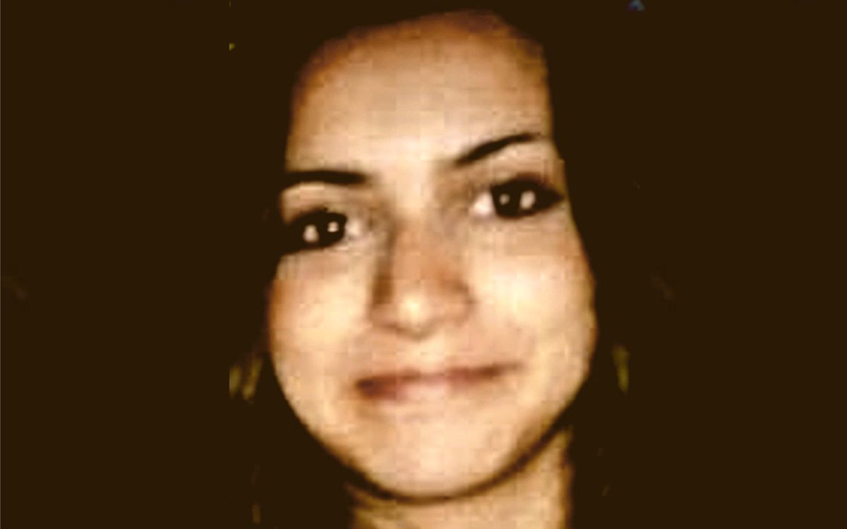 siamesekat1's tweet photo. As #AmandaKnox plays victim & tries to "move on," true victim Meredith remains dead. #Italyscam #crimeandpunishment http://t.co/9yKhFAM849