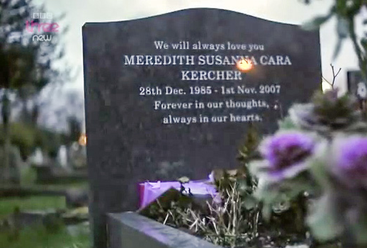 siamesekat1's tweet photo. As #AmandaKnox plays victim & tries to "move on," true victim Meredith remains dead. #Italyscam #crimeandpunishment http://t.co/9yKhFAM849