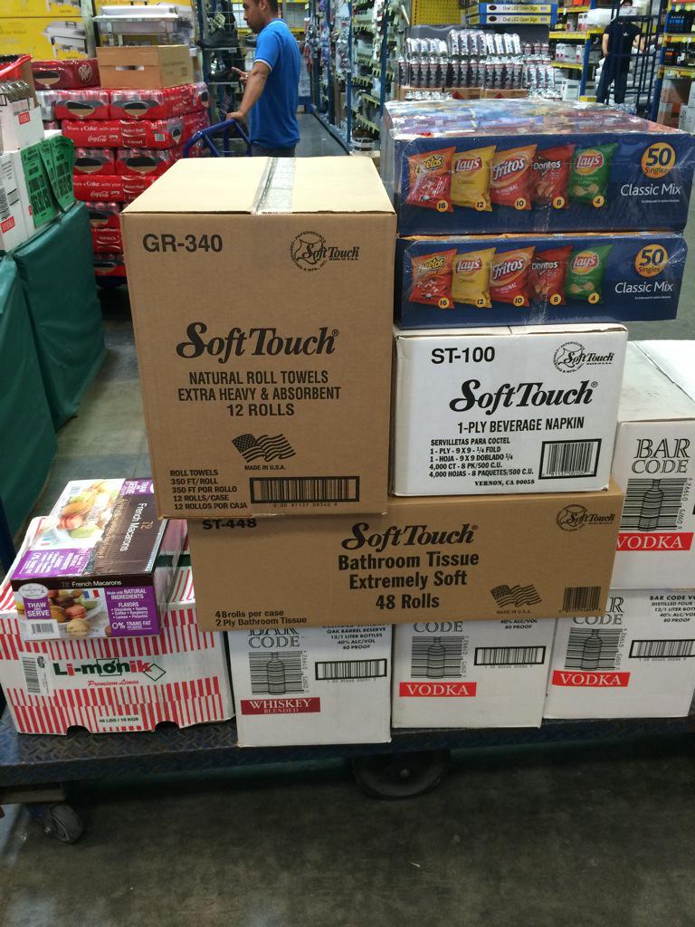 nectarapples's tweet image. Tuesday is the new Monday. Stocking. Stocking and more stocking. #barlife #fresh #weeklyduties #dowork #onthegrind