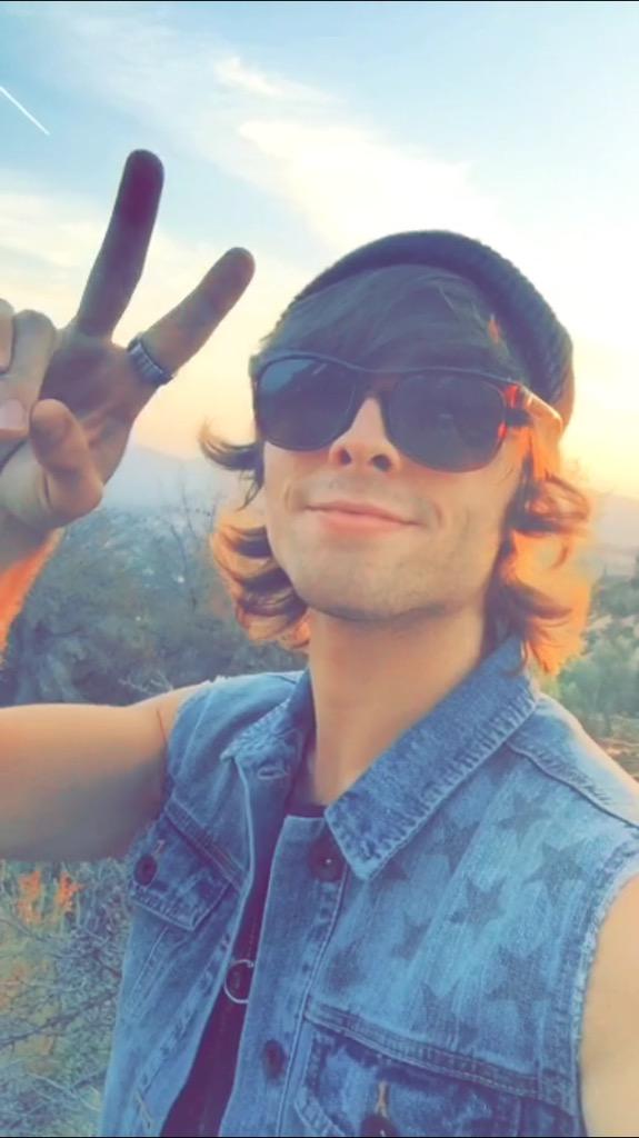 wesleystromberg's tweet photo. Peace and love http://t.co/9N2aTJfGxE
