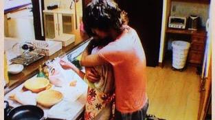 b1_suk1's tweet photo. ✨彼氏と一緒におってご飯作ってる時に

なあ～何作んの～？
って後ろからギューってされるんめっちゃいい！ https://t.co/jsxJfNsPxB