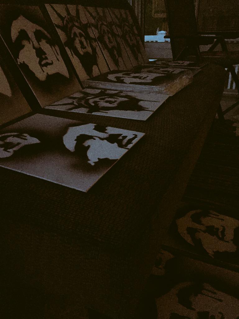 CptKirkeMWHS's tweet photo. Been ah busyyyy #PaintFume filled night. Small canvas samples almost ready for color. #LadyDripperty http://t.co/f4XfUGzSkj
