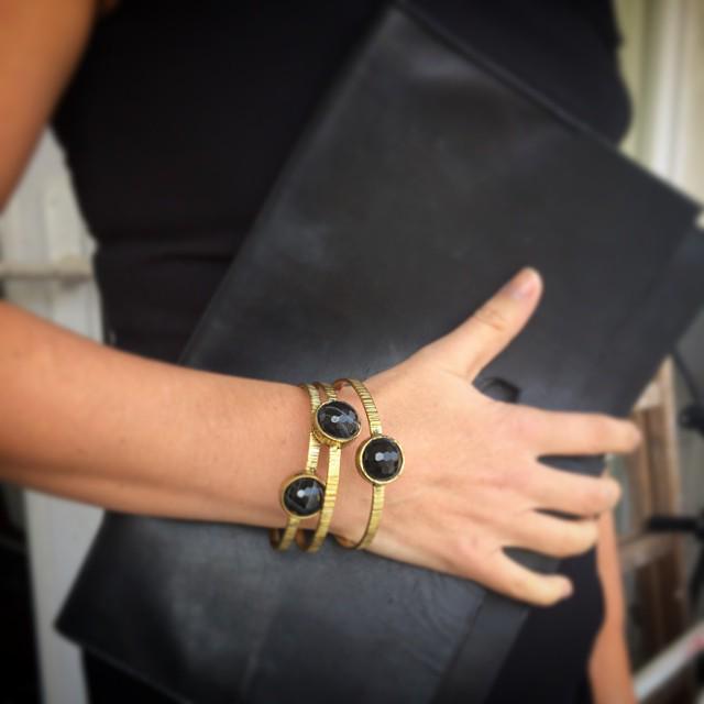 AURZAcustom's tweet photo. Our Obsidian #Bracelet Set = perfect #luxe accent piece for your #en... http://t.co/JZS5NYVh8x http://t.co/83DP77cS1b http://t.co/5BhDdJCI1N