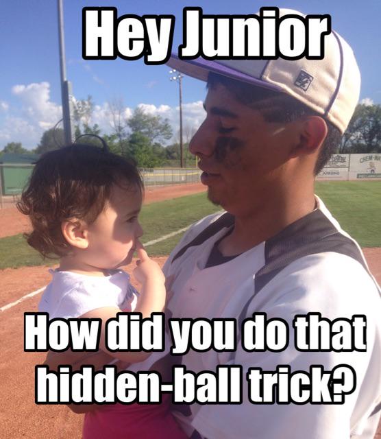 Ava_theBaby's tweet photo. Hey @ortiz_luis4 #copreps #bug http://t.co/WZ1BjWylLI