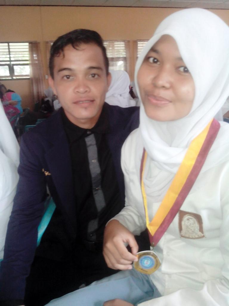 Dauspuetrakeyen's tweet photo. With sayang pesek :) http://t.co/0WAc139aCf