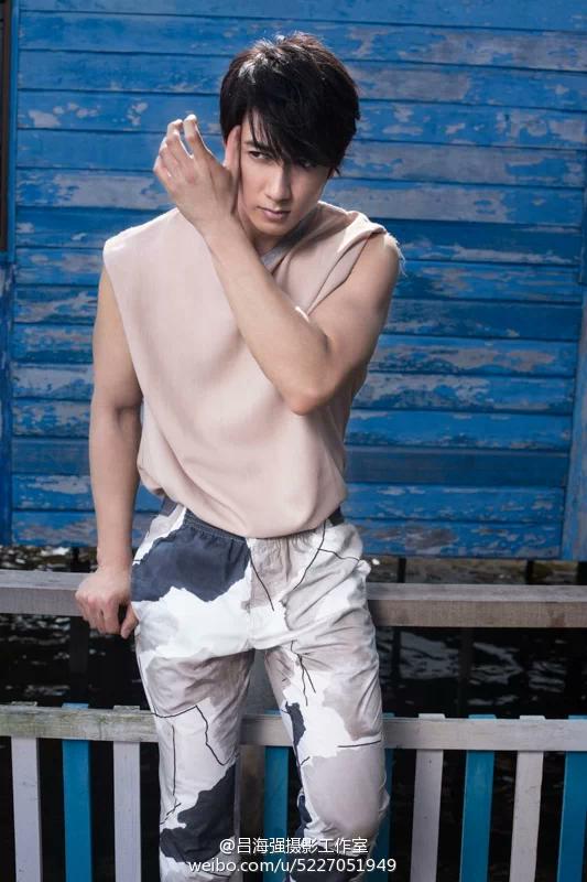 JigKae's tweet photo. โฮกกกกกกก >///< #Wuchun #Brunei #Cosmo2015 http://t.co/45U0M0JhNV