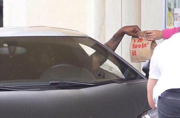 LifeOfKanye's tweet photo. Kanye getting McDonalds http://t.co/7vRiCrFKA2