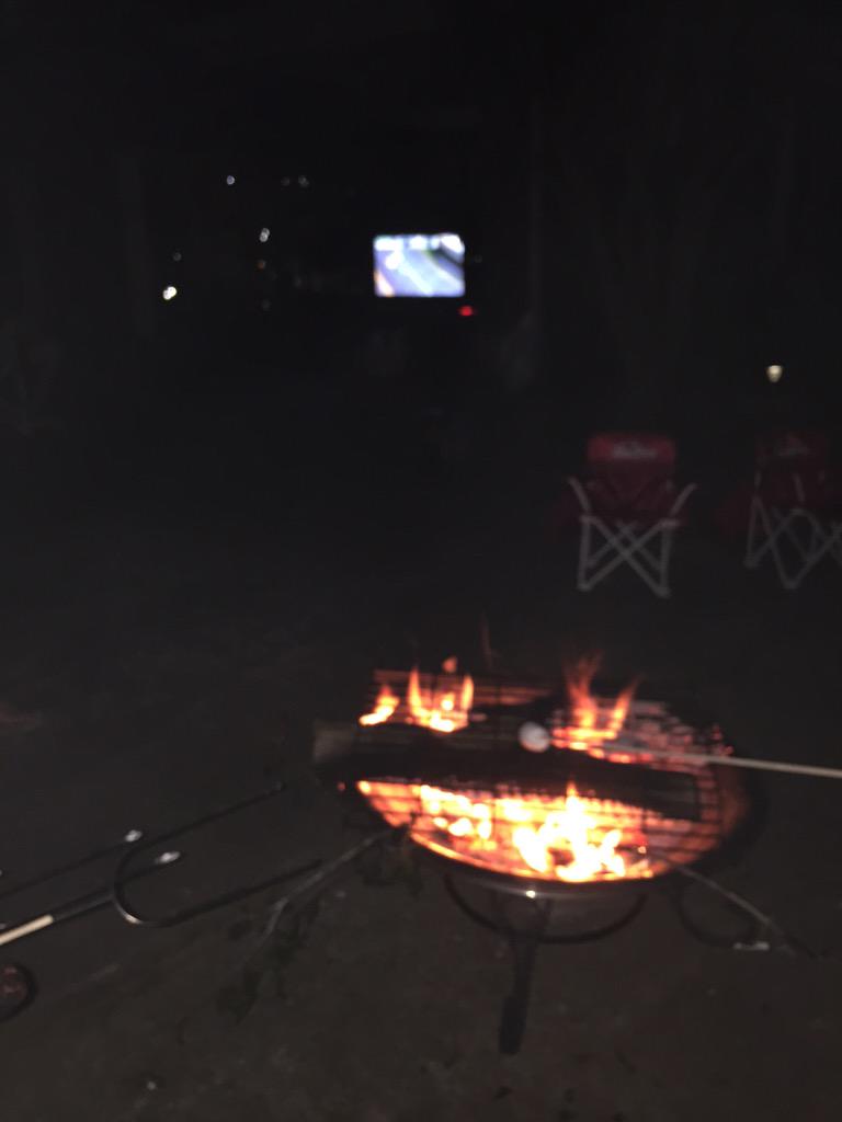 MelPD4's tweet image. #rollingfire great neighbors #good wine @pdonahueracing Race on! Good times!