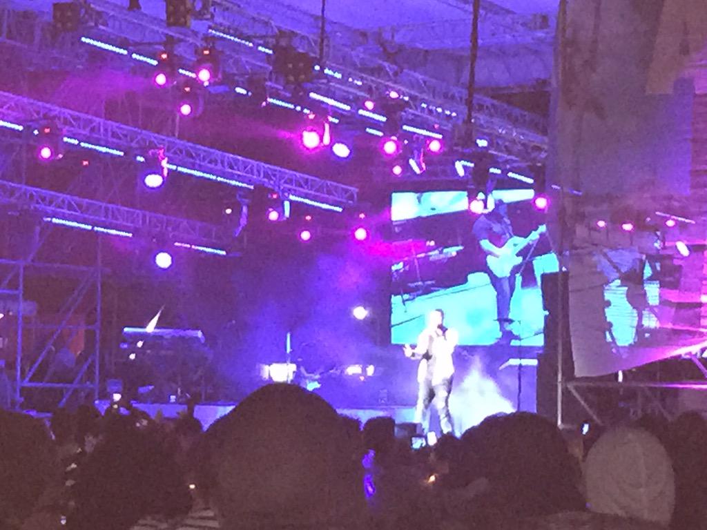 guseady's tweet photo. @TreySongz finally on stage. #SBMF15 has been incredible. #Aruba has been a great host. Meet us here next year. http://t.co/iIOaJLSDP8
