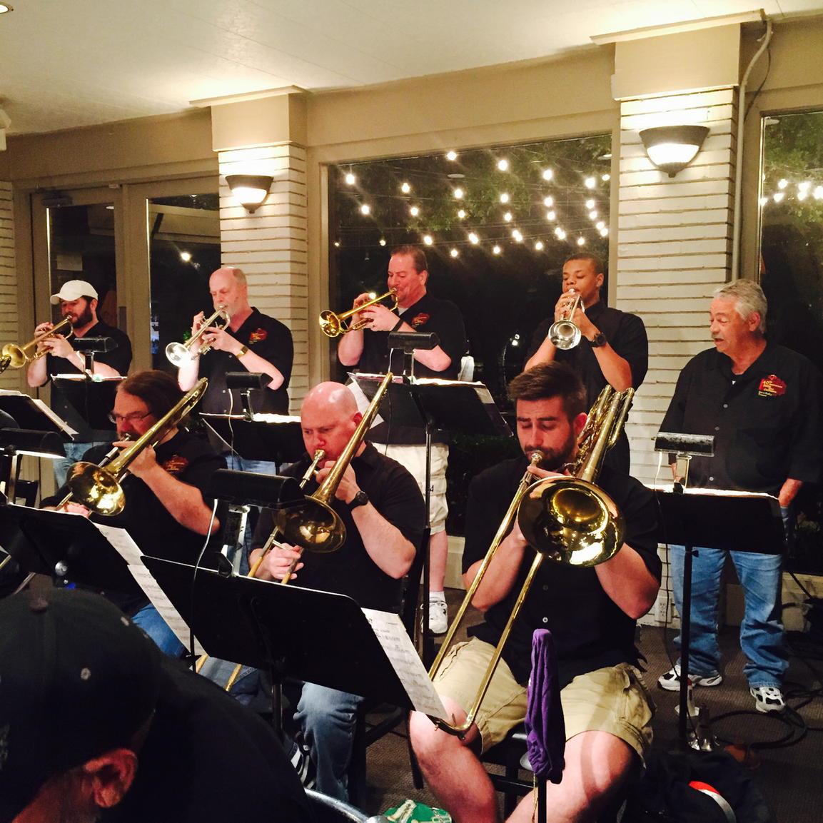 bandtrollsays's tweet photo. Yeah, this just happened. Trenord is sitting in with Dallas Jazz Orchestra. #swimswithsharks http://t.co/7ZUwwCQXsv