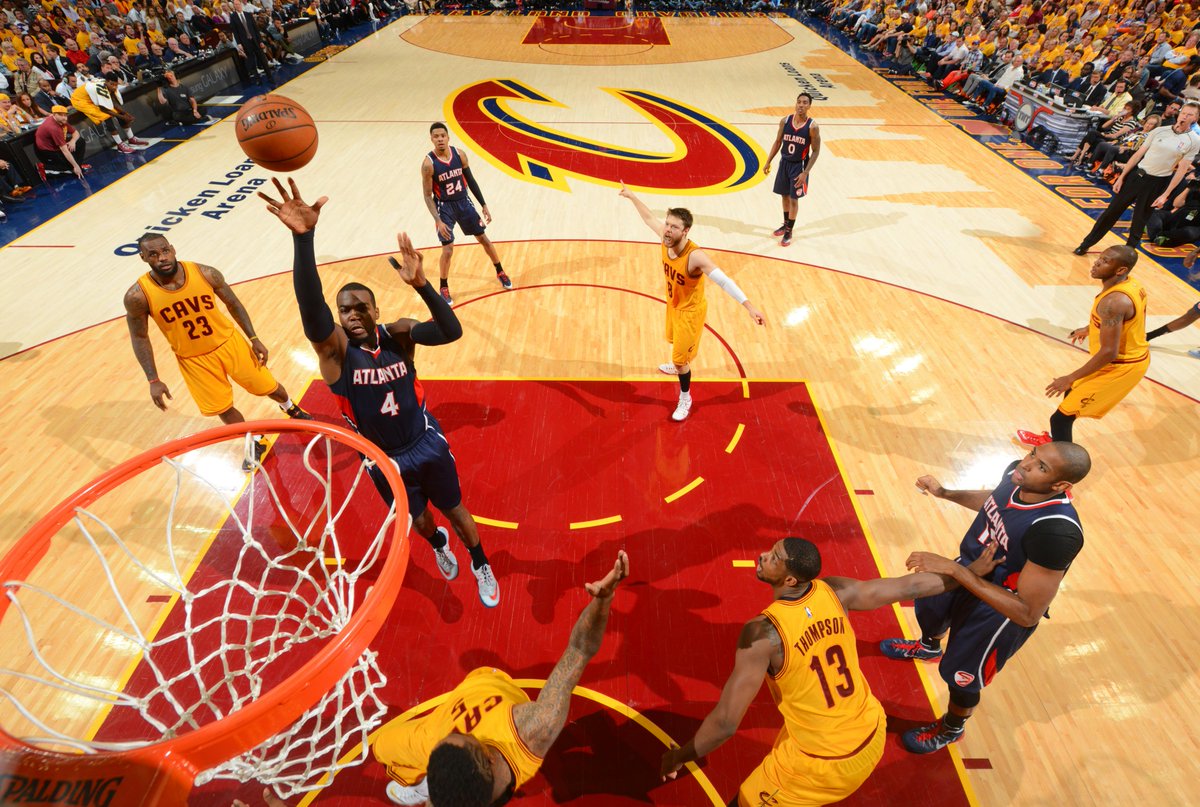 NBA's tweet photo. Millsap + @ATLHawks look to scrap their way back into Game 3 of the #ECF, trail @Cavs by 7 in Q3 on @NBAonTNT. http://t.co/1LNTPujcvP