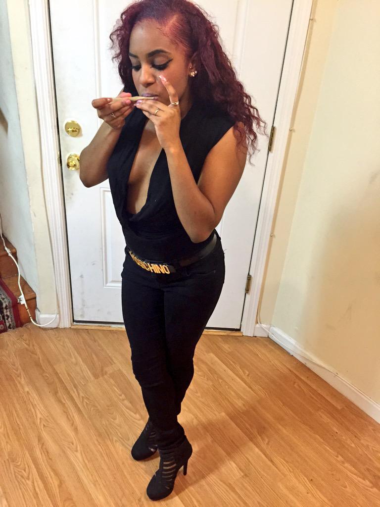 BriJackCity's tweet photo. When it's your bday week and all you know is Slay. #BriDayWeekend #Shenanigans2015 http://t.co/ugKeOpGNoz