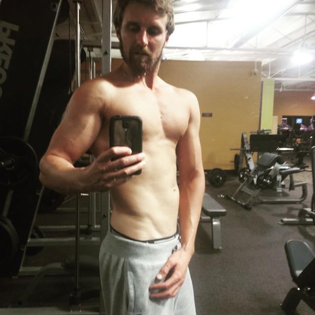 SecretFitFam's tweet photo. Late night at the gym
#fitness #fitfam #tweegram #instagramfitness #bodesquad #fitspo #eatcleantraindirty #instagr… http://t.co/QtcFJXIMVQ