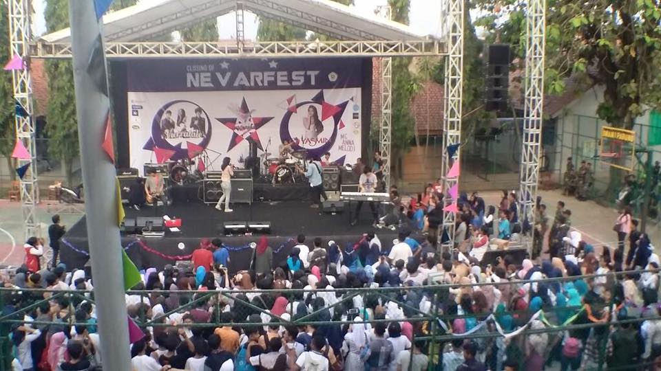 OSIS_SMAN1PRG's tweet photo. cie yang  acaranya lancar. hebat deh buat Panitia  @NevarFest :) http://t.co/EefP5gnJ5h