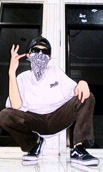 #RMBL #LocsShades #SouthSide11 #Strollerz×LA #Dickies #VansOS