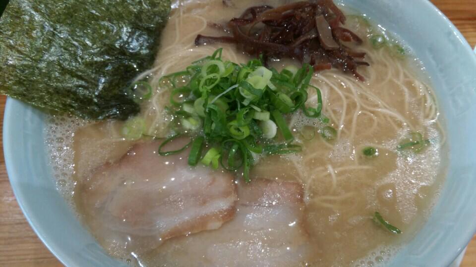 logoz_orange's tweet photo. ラーメン食べられる！ (@ 博多食堂 渋谷店) https://t.co/pBe3QNlJif http://t.co/1eRSXAADh5