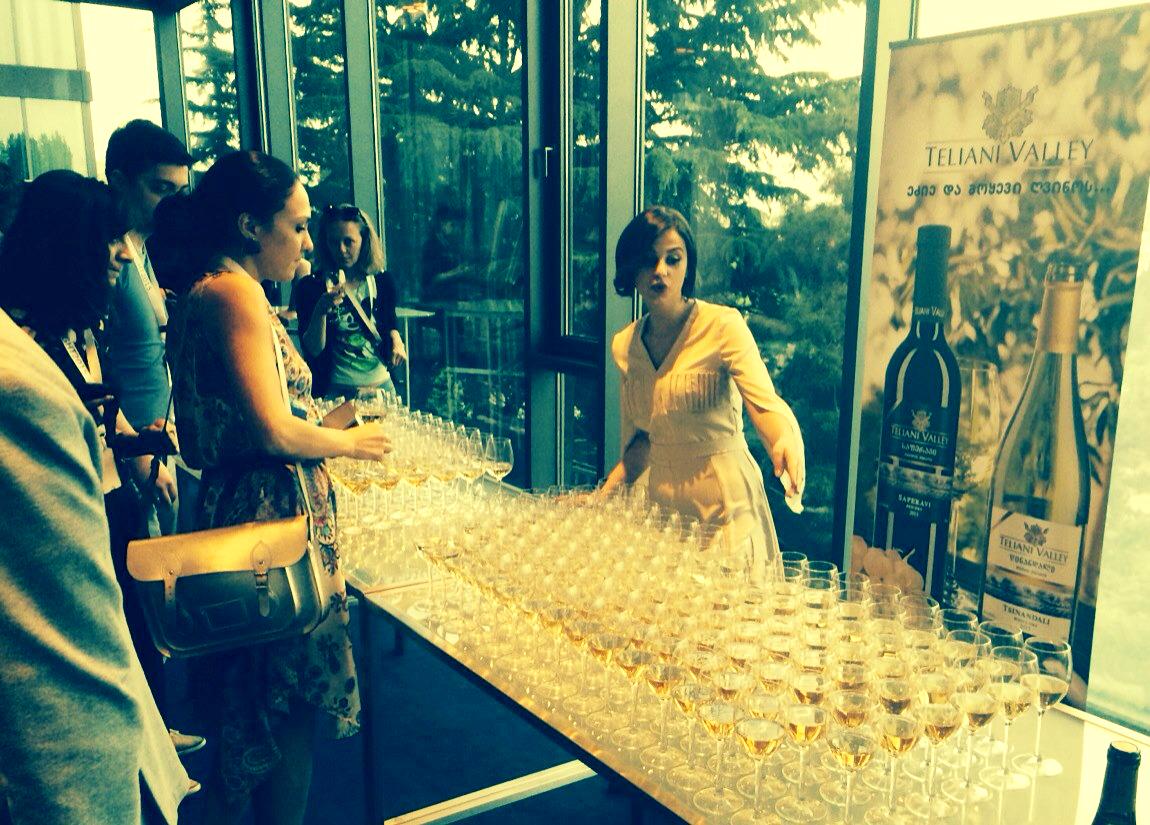 TelianiValley1's tweet photo. #TelianiValley1 @spotlight2015 was as popular as speakers http://t.co/ExqnTRMyGT