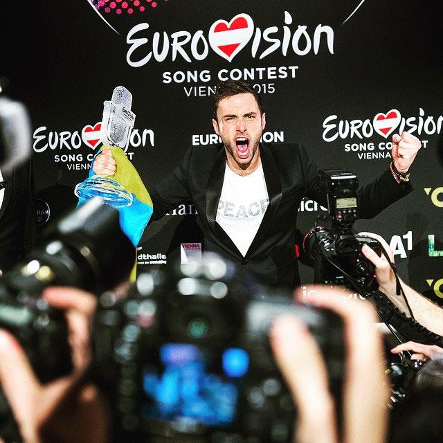 newsmusicali's tweet photo. trionfa la Svezia con #Heroes di @manszelmerlow all' #eurovisionsongcontest 2015 http://t.co/soWJVBPJjS http://t.co/TSvK9fZFGl