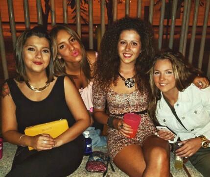MariaColoradoG's tweet photo. Las nenas del caserío ready pa la pary #letsgo @sariusm @EvaEvitasf23 @tamaragomezjura @vicky17591 http://t.co/X6dm7szFFB