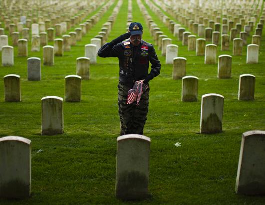 CraftTimecom's tweet photo. Happy Memorial Day Crafty Friends!  :)
#MemorialDay  #MemorialDayWeekend #crafts #craftshmanship #handmade http://t.co/buOokevu1v