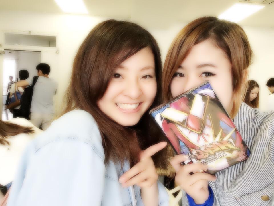 saaaki04101212's tweet photo. 地震にはびっくりしたけど、なつみからHEROのDVD受け取れてはっぴー😍

鑑賞会も行きたかったな(ㆁᴗㆁ)
とにかく早く見たい！！
楽しみ！
なつみありがとう♡

#sigmaHERO
#連盟公演 http://t.co/JRBAYpda48