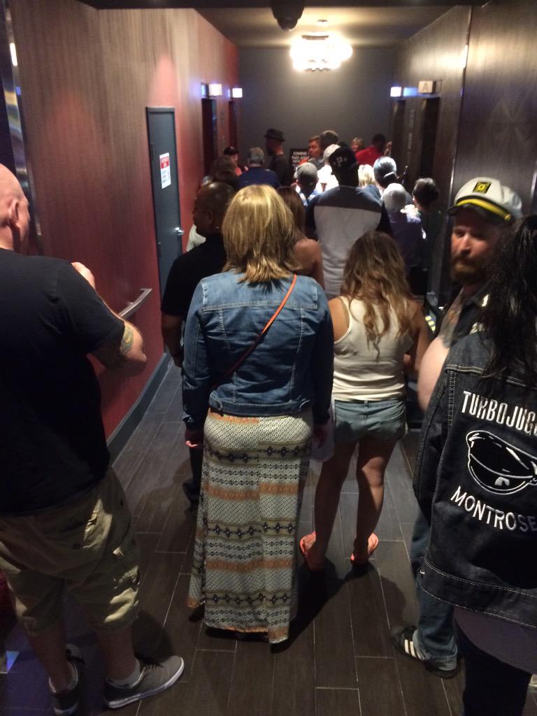 sn0flke's tweet photo. @theDlasvegas we spend more time at your elevators. #inconvenient http://t.co/uwrUKXUtip