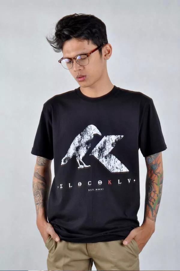 Tees.ELKV-crow | price : 105k (disc 25%) | order :087875145007 | #est11 #tees #clothing #jkt #vintage #sale