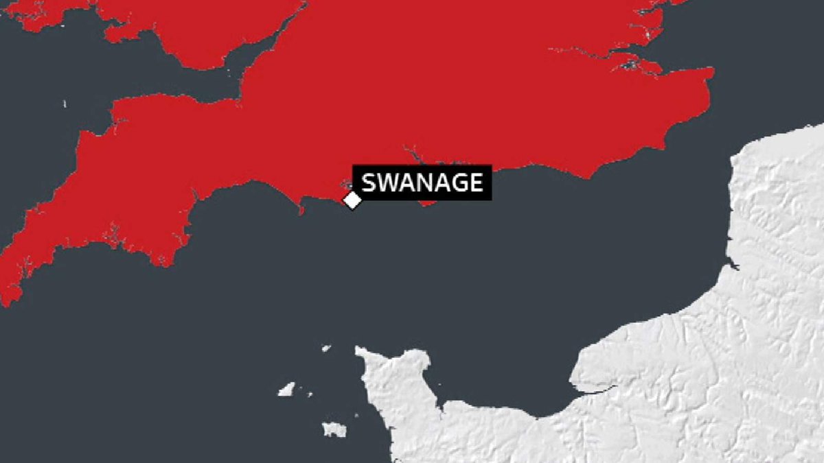 SkyNews's tweet photo. A diver has failed to resurface during a trip in the English Channel http://t.co/w4zLhsLGMp http://t.co/xXvnugnoYQ