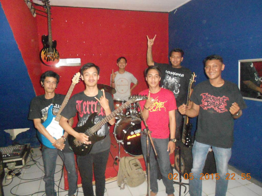 TEARS OF BLOOD tweet media