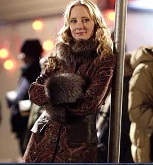 A very happy FURRY BIRTHDAY to American actress Anne Heche. 