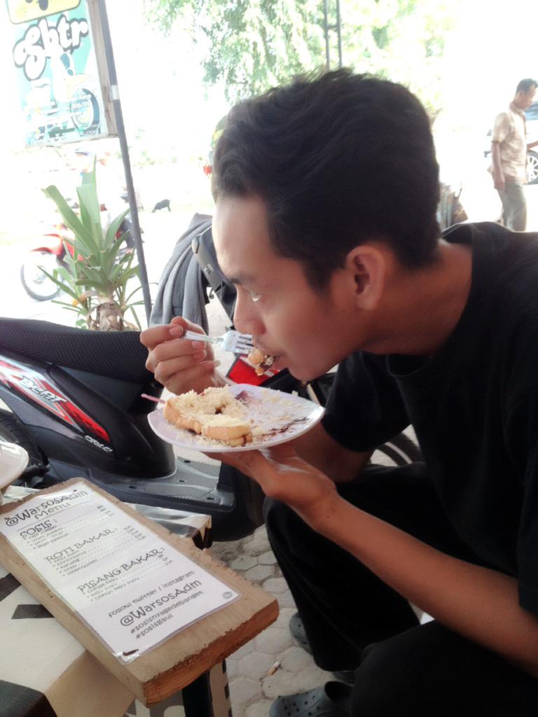 Waroeng Sosis Adam's tweet media