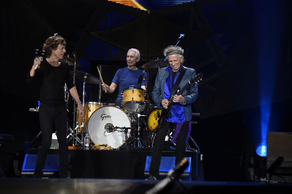 gretsch's tweet photo. RT @RollingStones: #StonesSD ZIP CODE opening night in San Diego! Photos by Kevin Mazur http://t.co/DLiWyTuLSI http://t.co/aSaCmU1Pwq