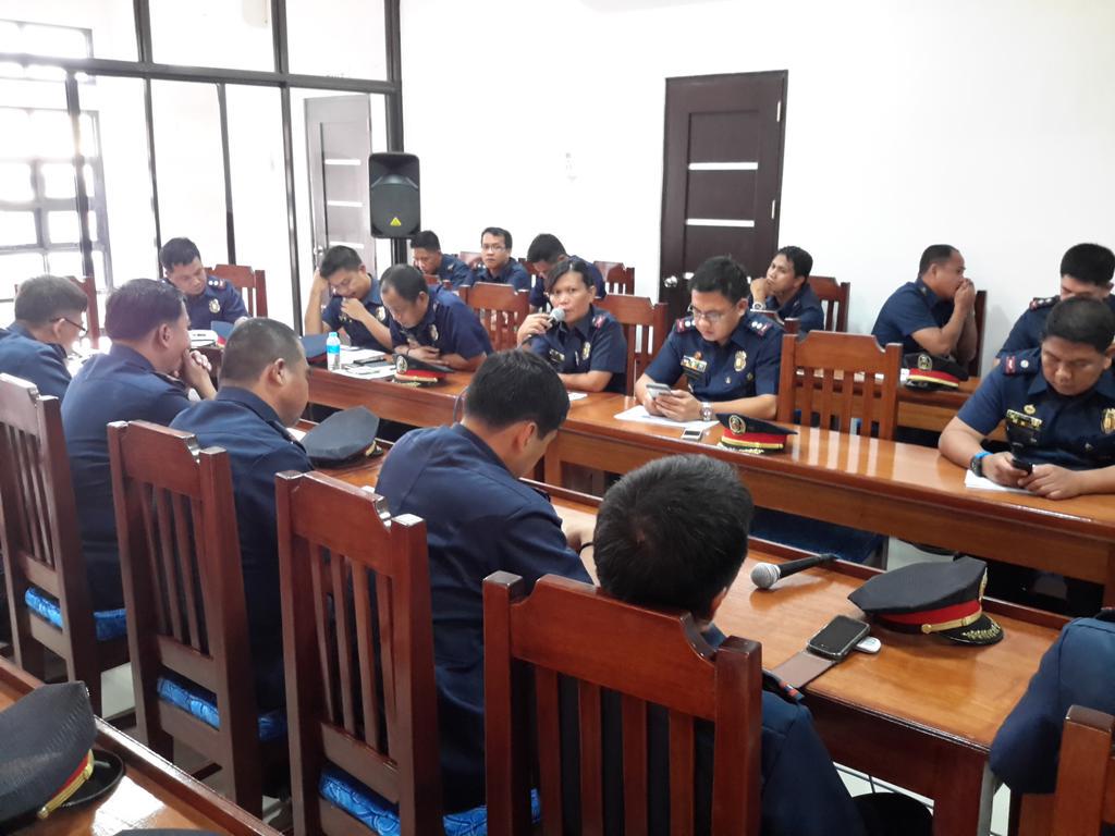 PDNEPPO's tweet photo. Weekly Command Conference re OPLAN LAMBAT SIBAT
May 25, 2015.
@PNP_PRO3_NEPPO @rpio_pro3 http://t.co/ufX36qhlU2