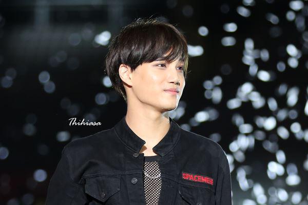[HQ] 150523 KAI - Dream Concert [cr: Thihiasa]
pbs.twimg.com/media/CF0yvewU…
pbs.twimg.com/media/CF0v4spV…