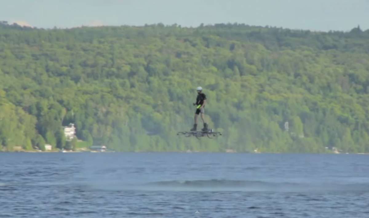 PopSci's tweet photo. It’s 2015, and we just set a new record hoverboard flight http://t.co/KhhEeqlSoA http://t.co/XD28EaKHI3