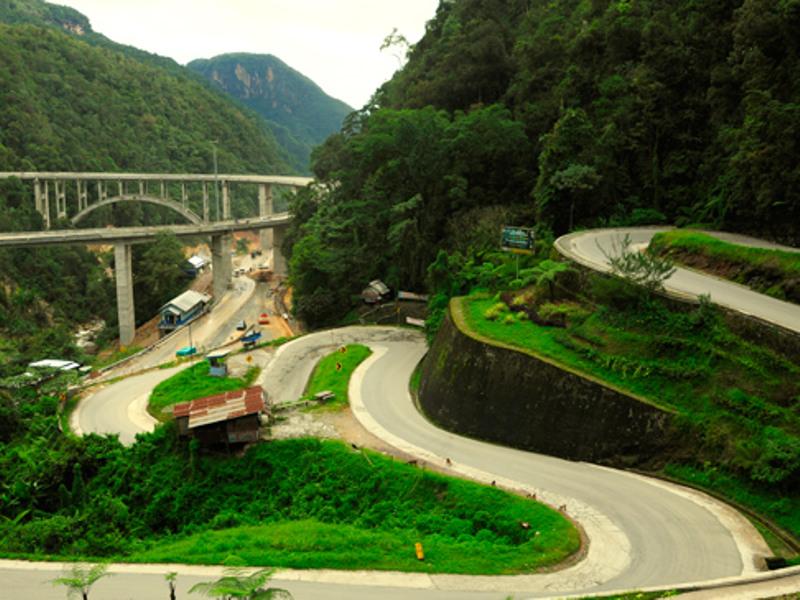VIVAcoid's tweet photo. 5 Jalan Raya Terunik di Indonesia http://t.co/QMYonqWwNs http://t.co/IvIvLjs33k