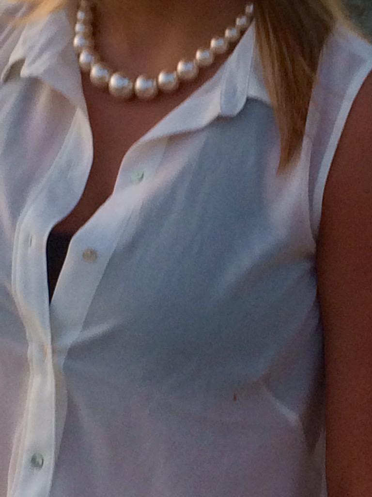 VannahVolkering's tweet image. I asked Ky, &quot;Babe.. Are you getting the whole outfit?&quot; ................... 😅😂😆 #smartalec