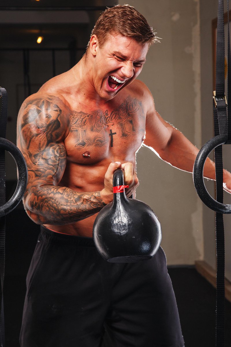 NutraFX's tweet photo. According to Flex Wheeler, "He who conquers others is strong. He who conquers himself is mighty." http://t.co/DavicW31Gg