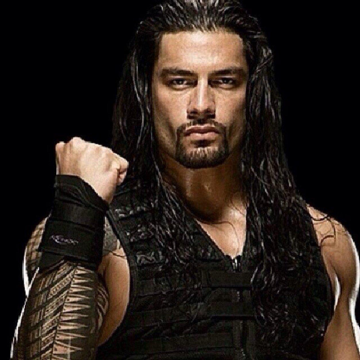 A Very Happy Birthday Goes To Out To RT/FAV To Wish Roman Reigns A HBD! 