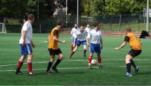 AlexandraParkFC's tweet photo. Here are some pics of our game against our Swiss friends @FCPerly http://t.co/neB06NaydX