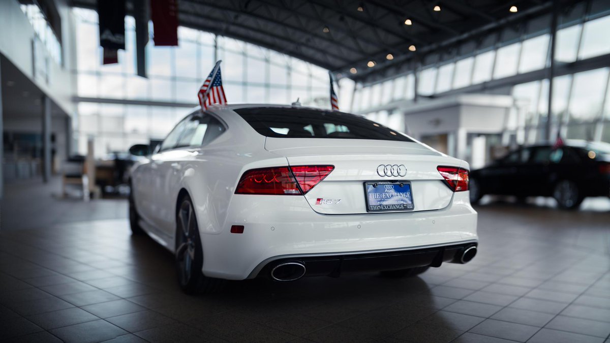 Memorial Day sales hours today are 9am to 5pm