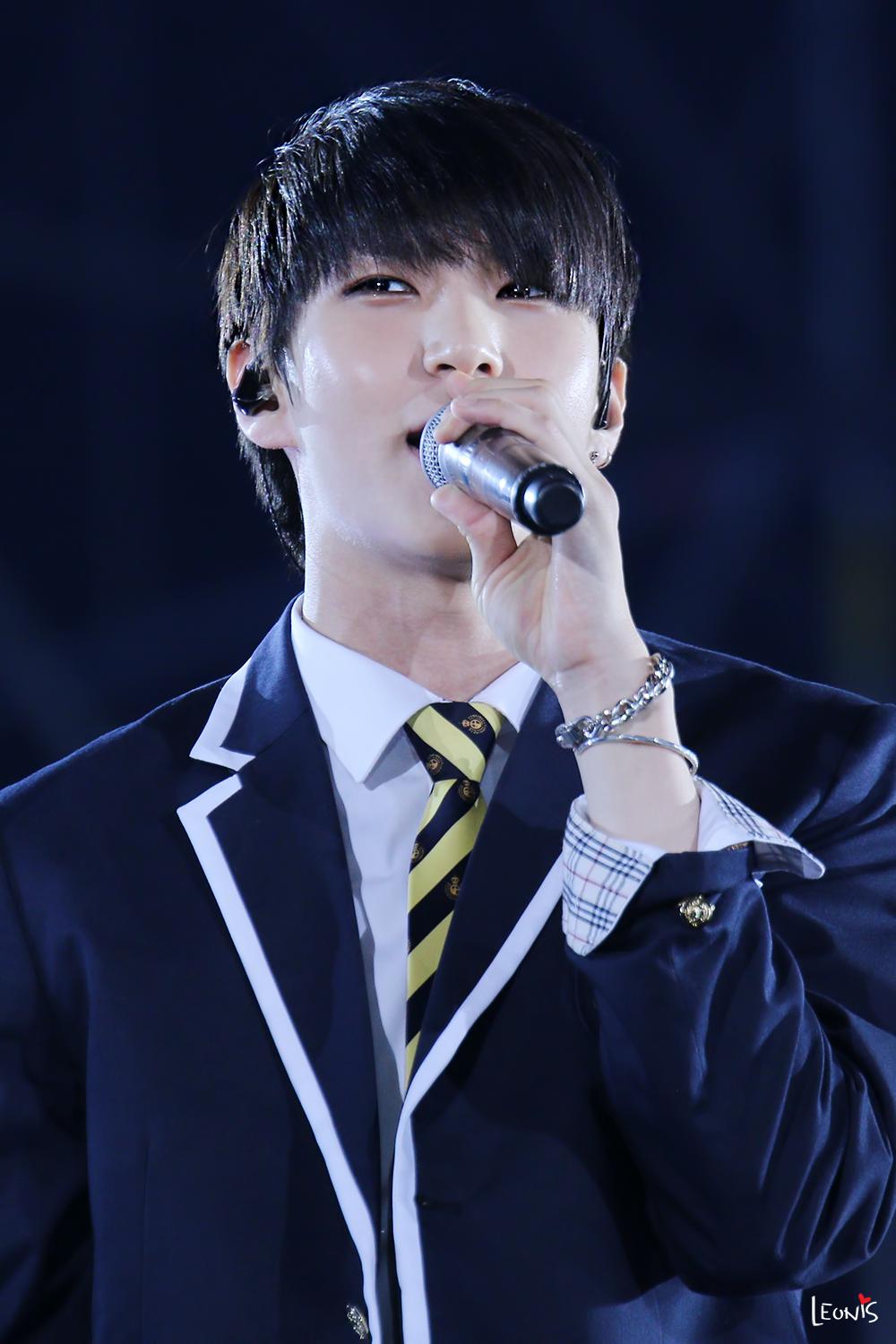 CF24flGUEAMwvlh.jpg:large