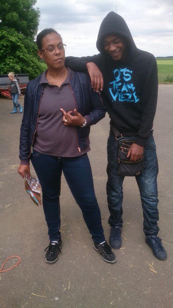 Jaa
NEW Boef Ft Lenno (OTS) -Grinden [Official VideoClip} youtube.com/watch?v=DWxnwz… via @youtube