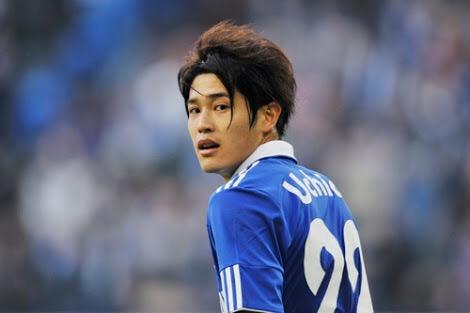 Tweet 内田篤人結婚報道 女子たちが眠れない夜を過ごしていた Naver まとめ