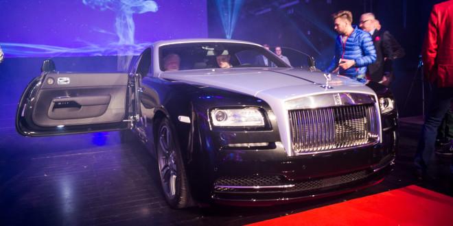 Moto3m_pl's tweet photo. Firma Premium Motors zaprezentowała Rolls-Royce'a Wraith w Gdańsku. W planach ma ich sprzedaż http://t.co/N8L25mtm4v http://t.co/IIn4CynXrp