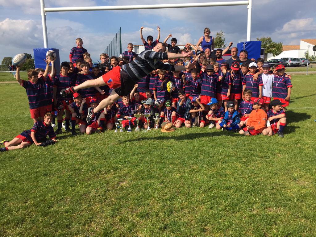 AnneSoDoro's tweet photo. #TournoiDes6Regions Bravooo @aasfresnesrugby http://t.co/ziDa69kddj